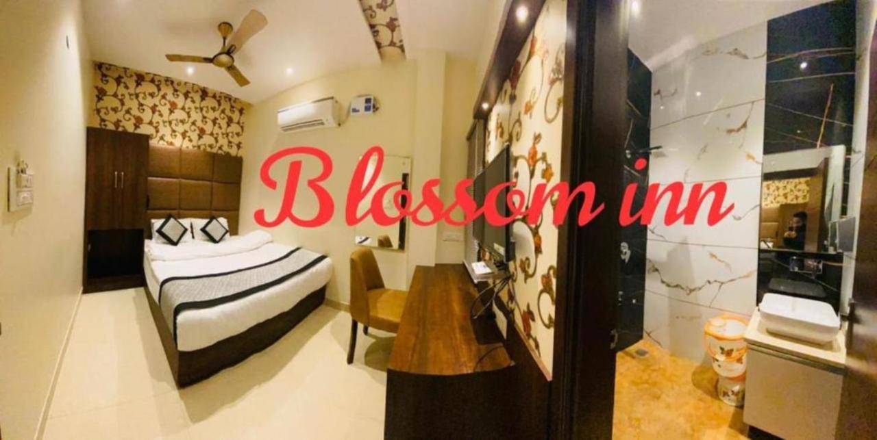 Hotel Blossom Inn Amritszár Kültér fotó