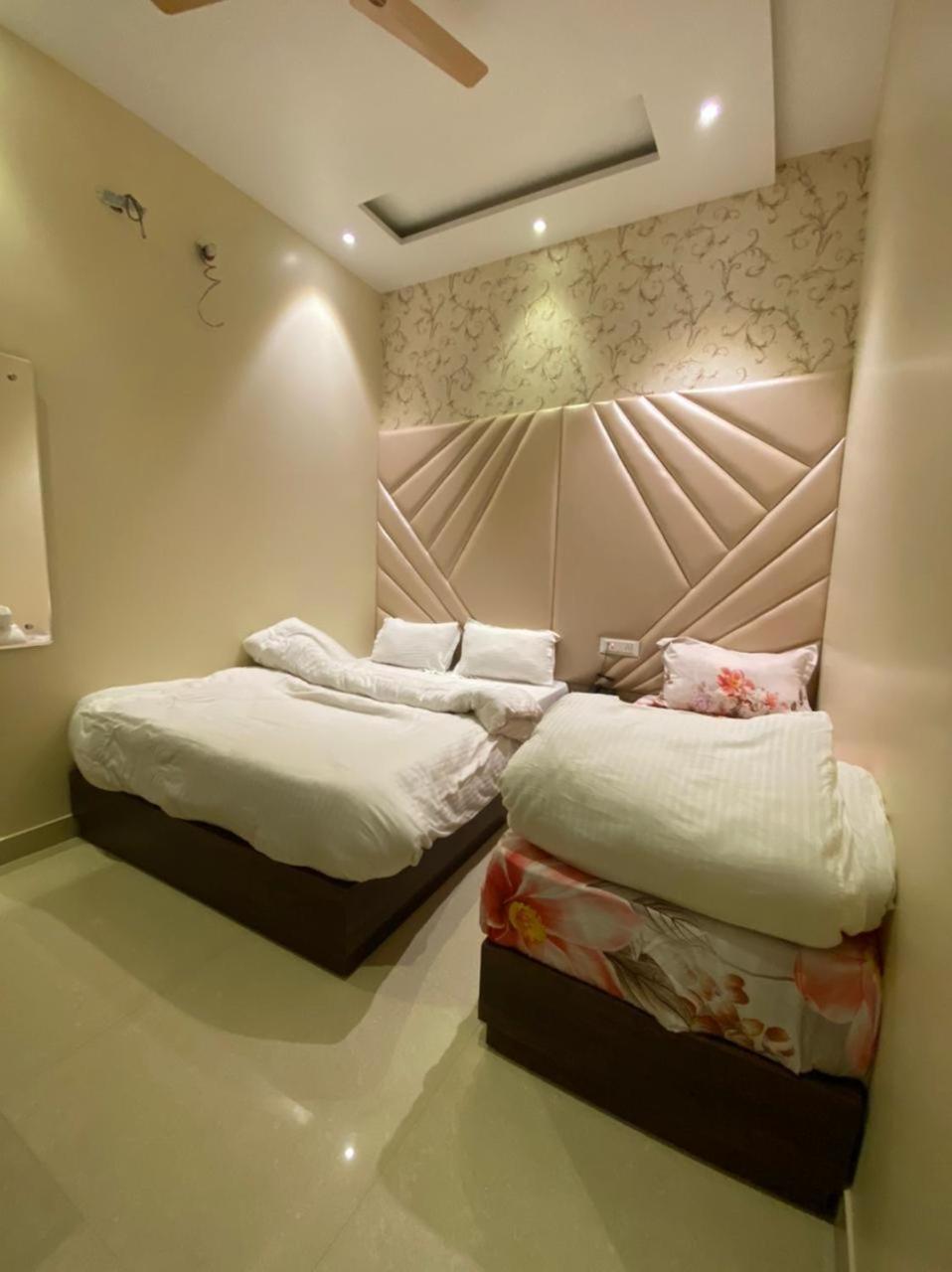 Hotel Blossom Inn Amritszár Kültér fotó